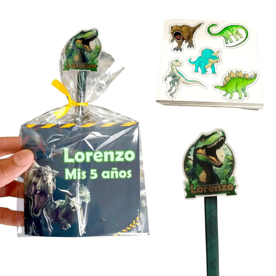Mini libritos con actividades y lápiz con topper